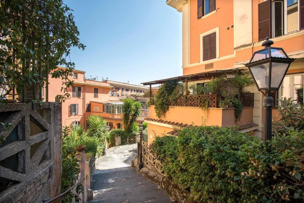 Vittoria In Trastevere * Rom