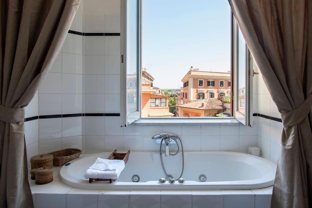 Vittoria In Trastevere Apartment